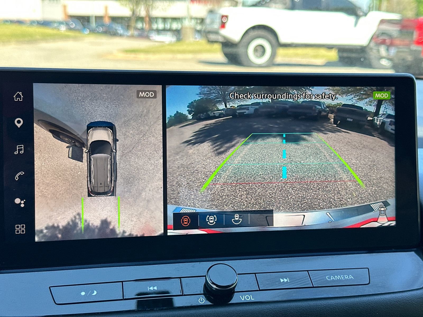 Used 2024 Nissan Rogue Platinum w/ Platinum Premium Package image 30