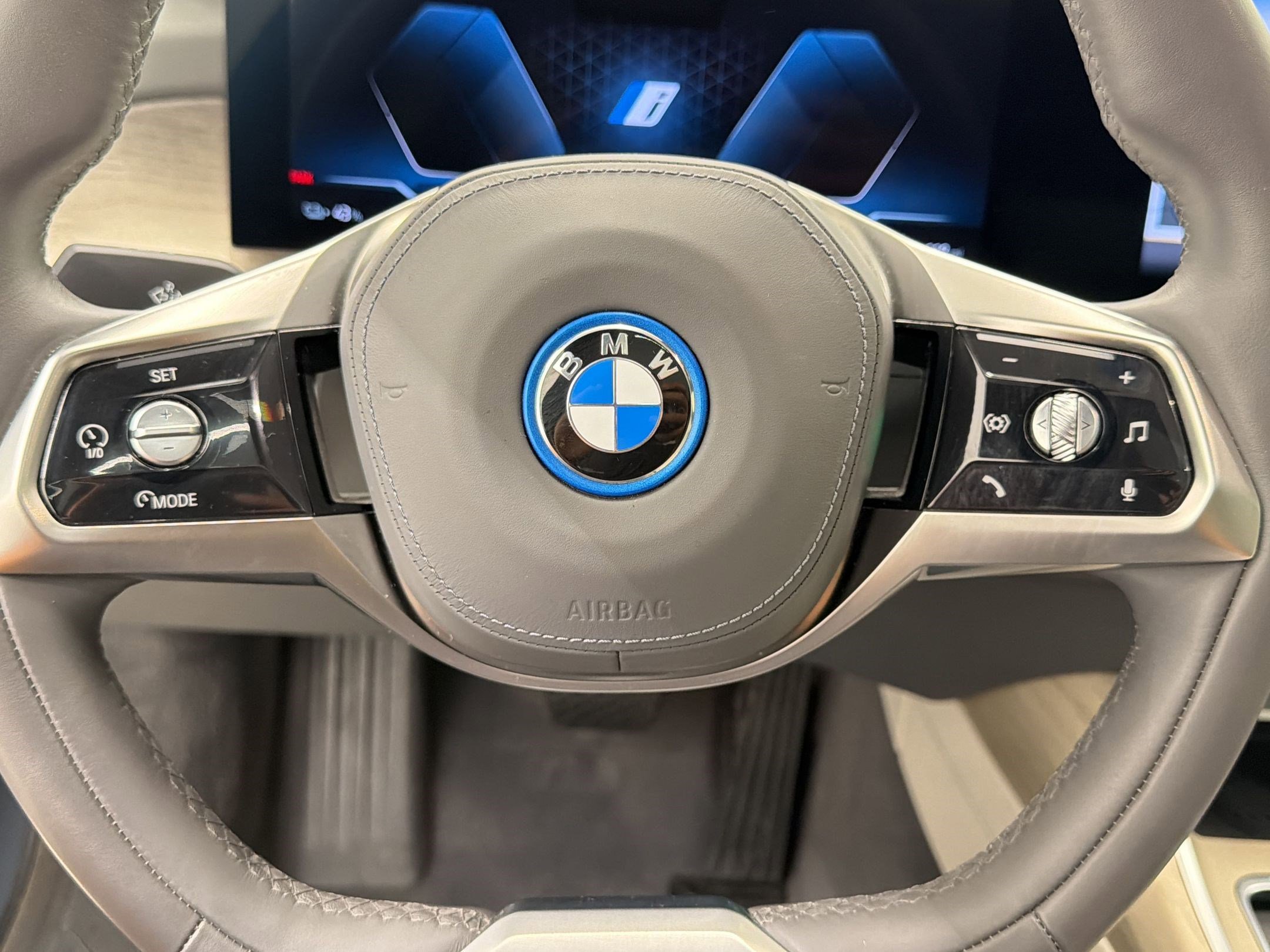 Certified 2023 BMW i7 xDrive60 image 16
