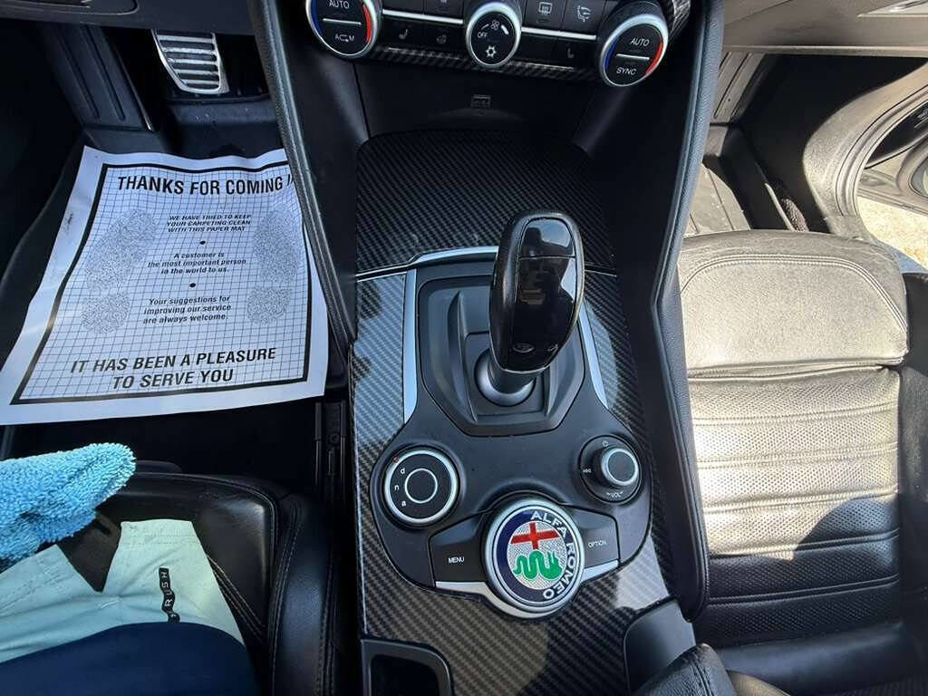 Used 2017 Alfa Romeo Giulia Ti w/ TI 19" Sport Package AWD/4WD image 21