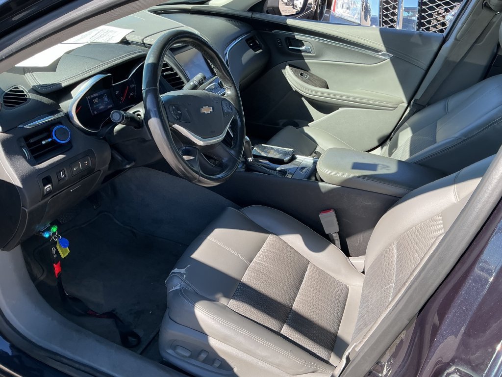 Used 2014 Chevrolet Impala LT w/ Convenience Package FWD image 5