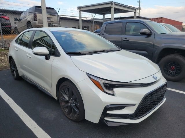 Used 2025 Toyota Corolla SE w/ Convenience Package