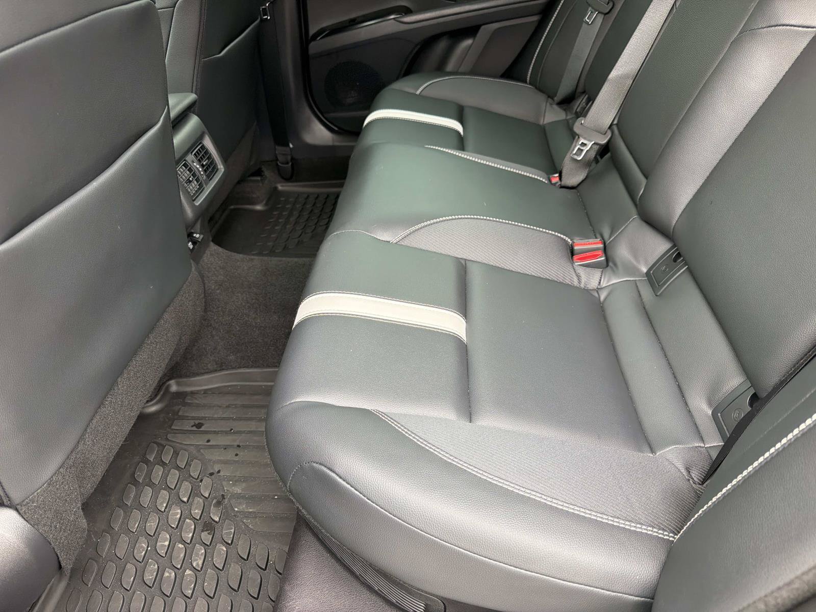 Used 2026 Toyota Camry SE FWD image 10