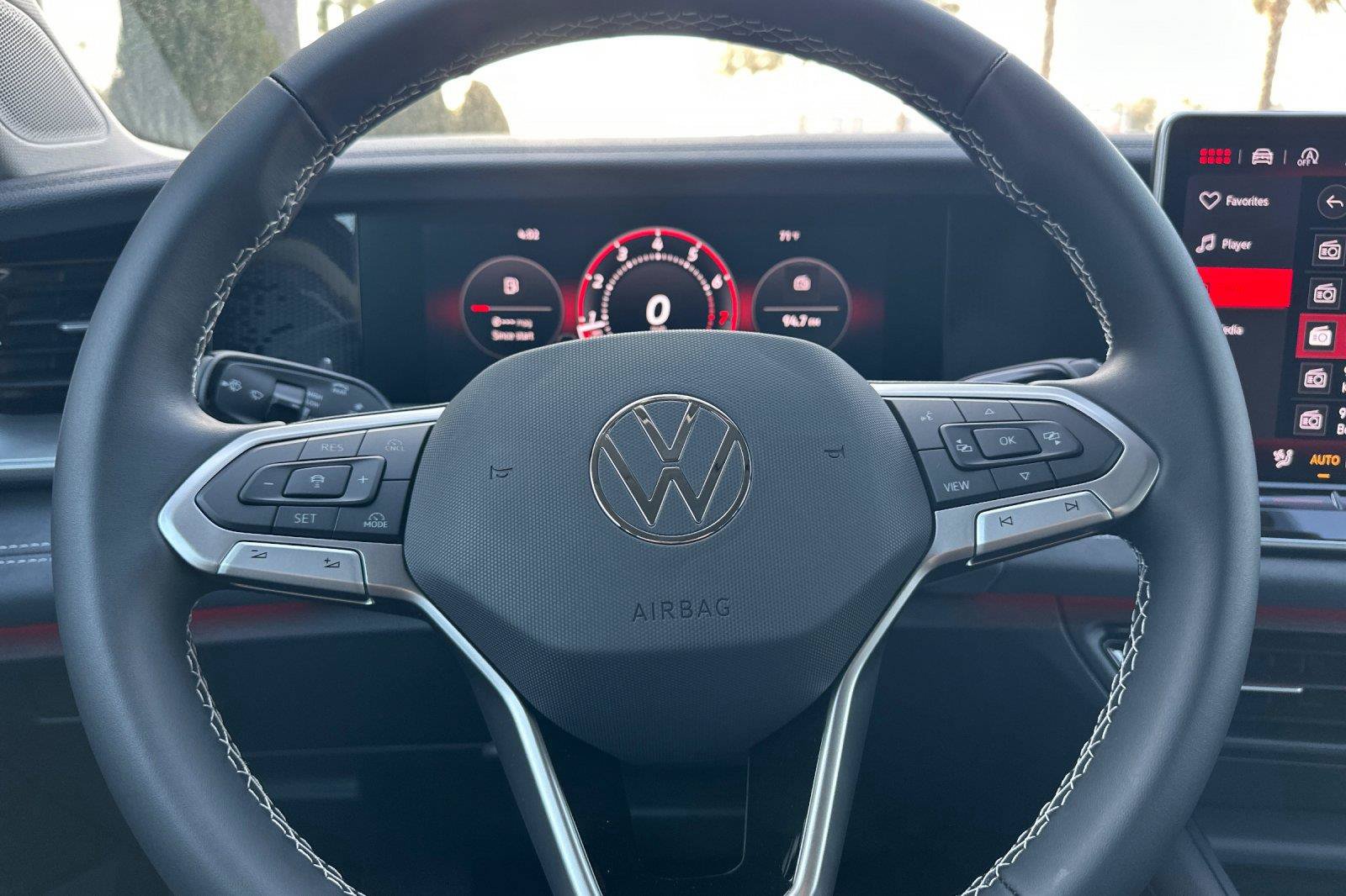 New 2026 Volkswagen Tiguan SE FWD image 21