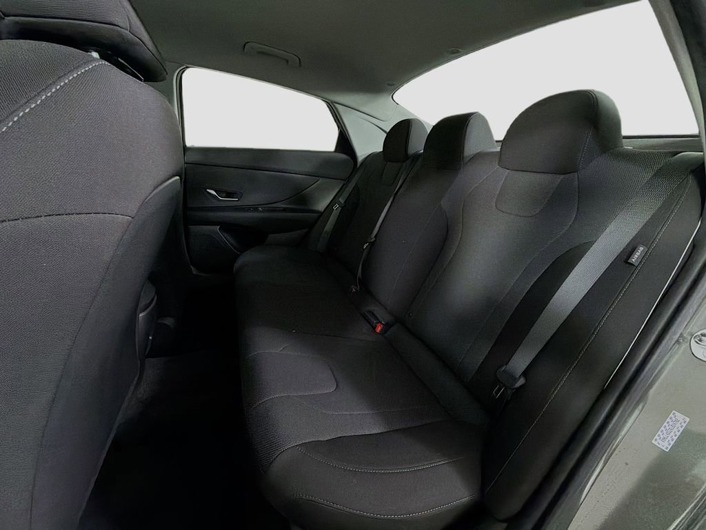 Used 2024 Hyundai Elantra SE image 22