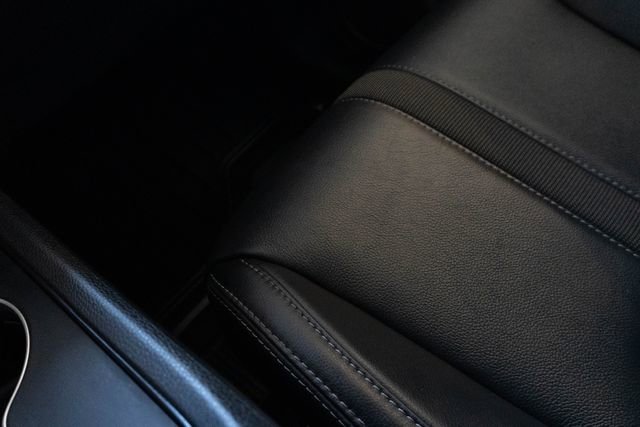 Used 2025 Honda Pilot EX-L image 31