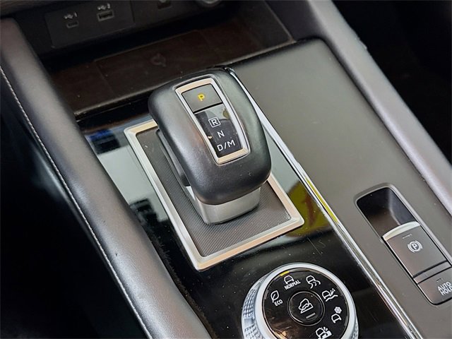 Used 2024 Mitsubishi Outlander SE image 18