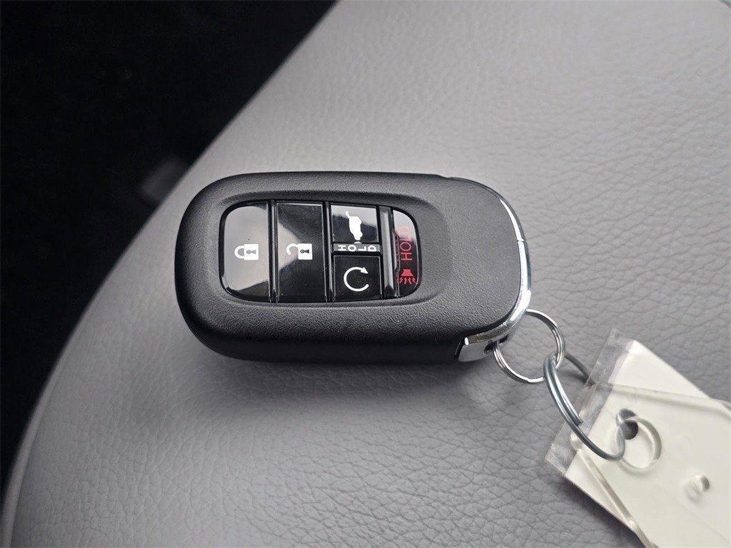 New 2025 Honda Pilot Touring image 34