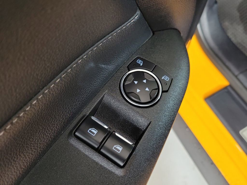 Used 2019 Ford Mustang GT Premium RWD image 14