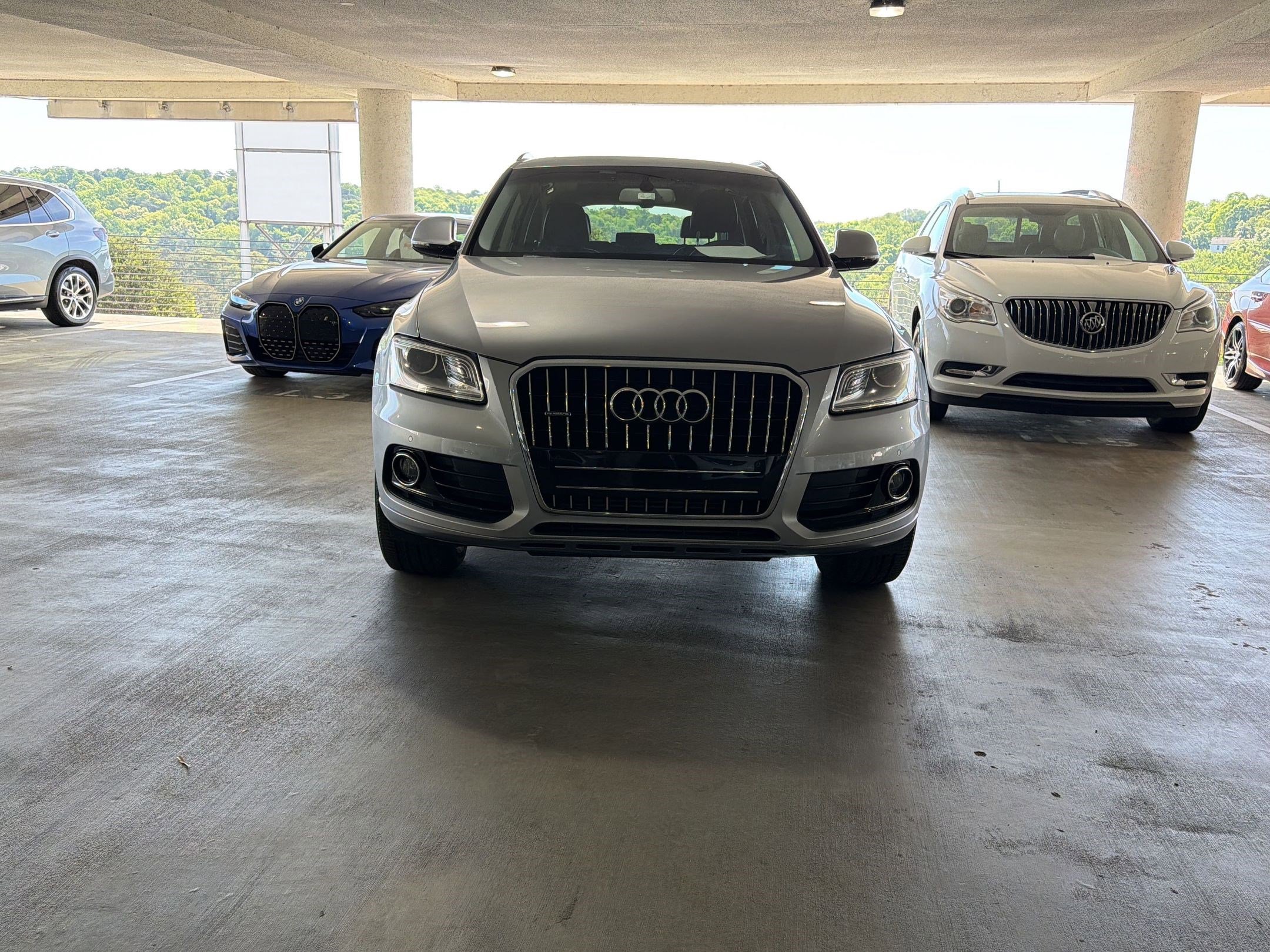 Used 2016 Audi Q5 2.0T Premium Plus w/ Technology Package image 4
