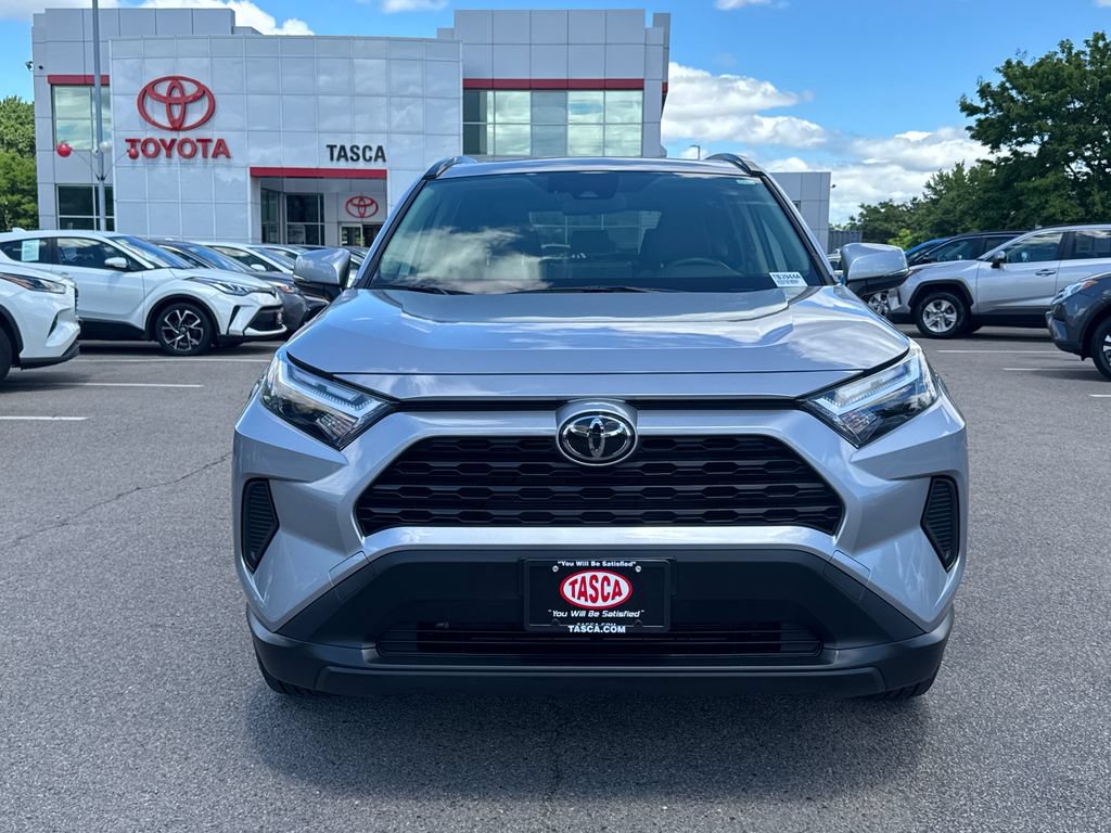 Used 2025 Toyota RAV4 XLE w/ Convenience Package AWD/4WD image 2