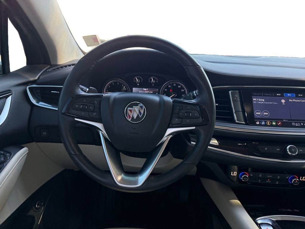 Used 2023 Buick Enclave Essence image 12
