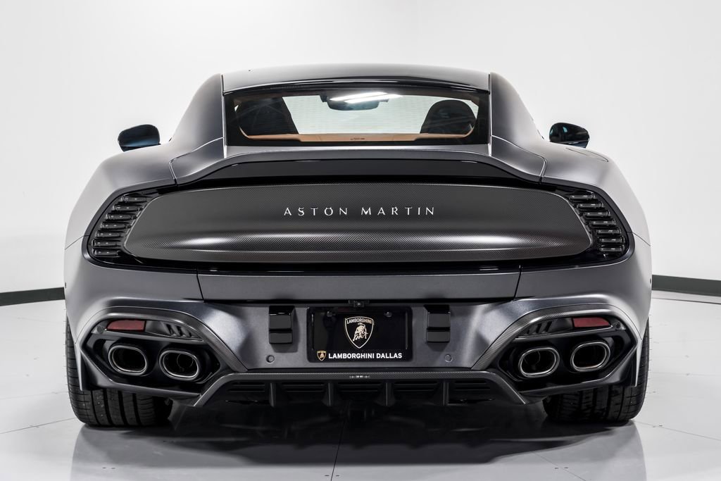 Used 2025 Aston Martin Vanquish image 4