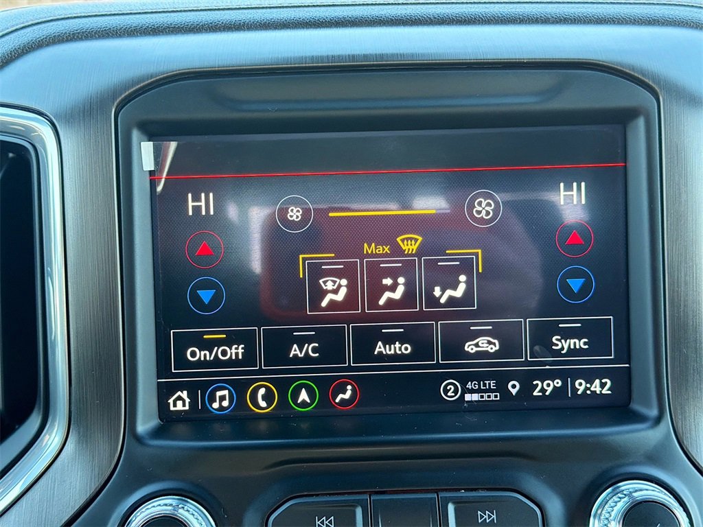 Used 2021 GMC Sierra 2500 AT4 w/ AT4 Preferred Package image 16