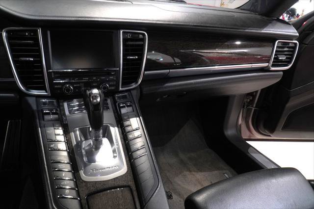 Used 2011 Porsche Panamera Turbo AWD/4WD image 17