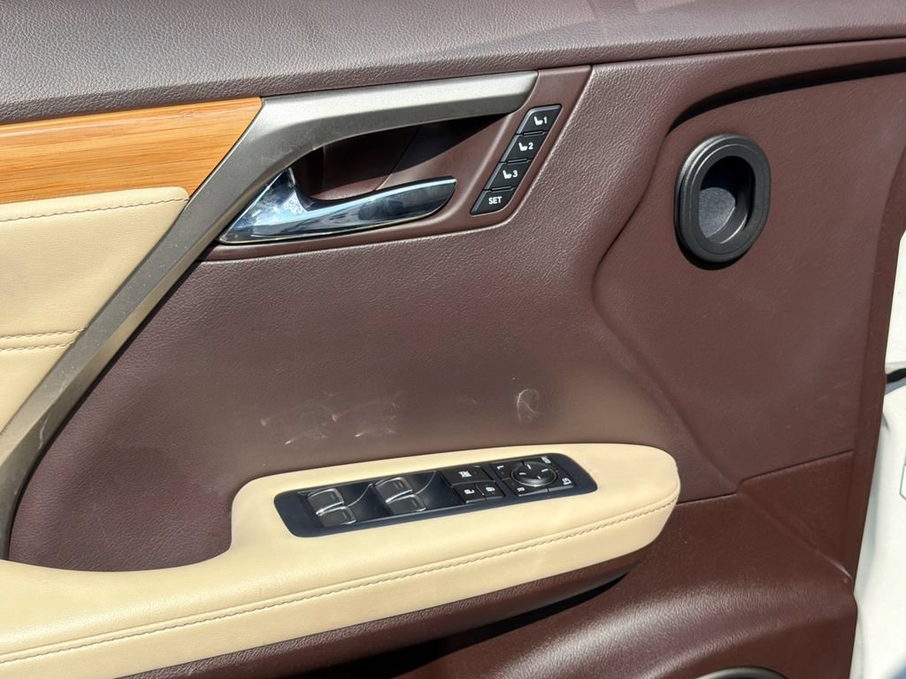 Used 2018 Lexus RX 350L AWD image 21