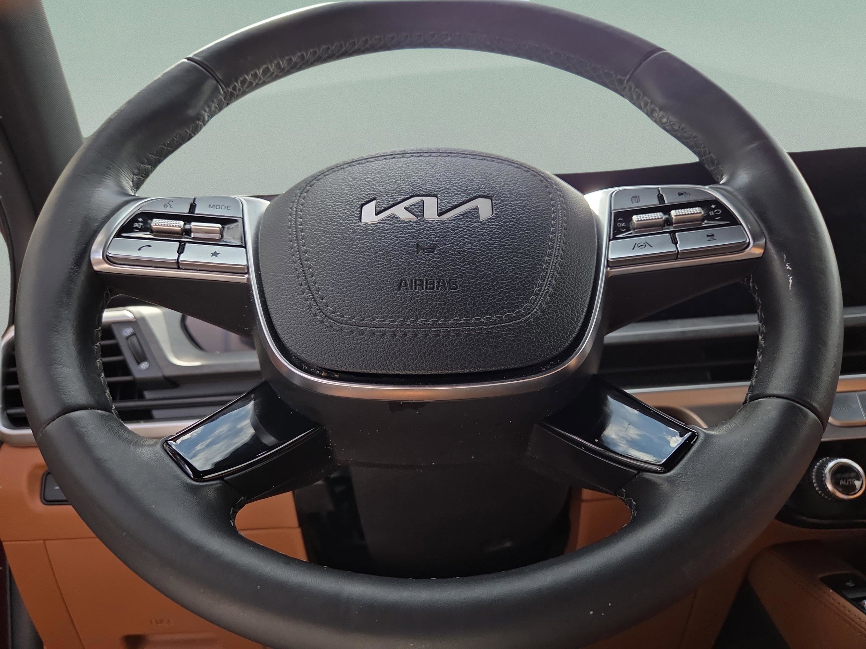 Used 2023 Kia Telluride EX X-Line image 10