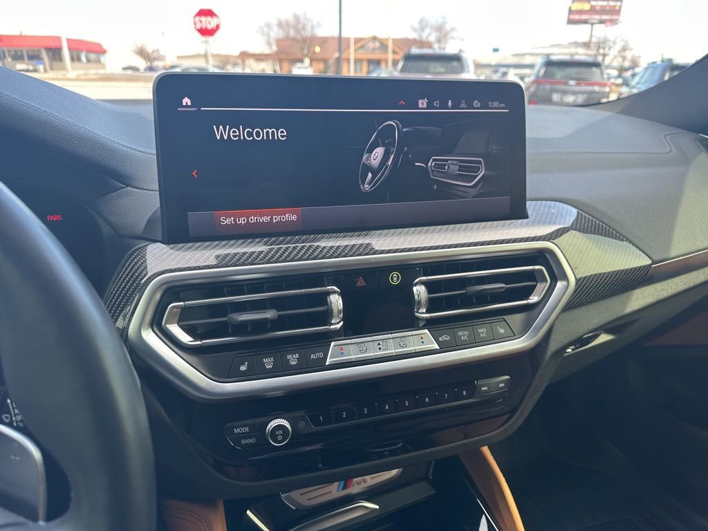 Used 2024 BMW X4 M40i w/ Premium Package image 16