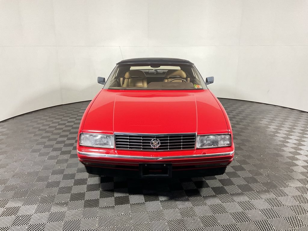 Used 1988 Cadillac Allante FWD image 3