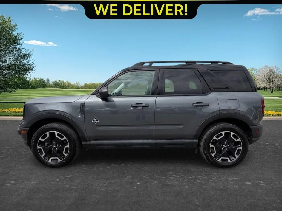 Used 2022 Ford Bronco Sport Outer Banks w/ Tech Package AWD/4WD image 2