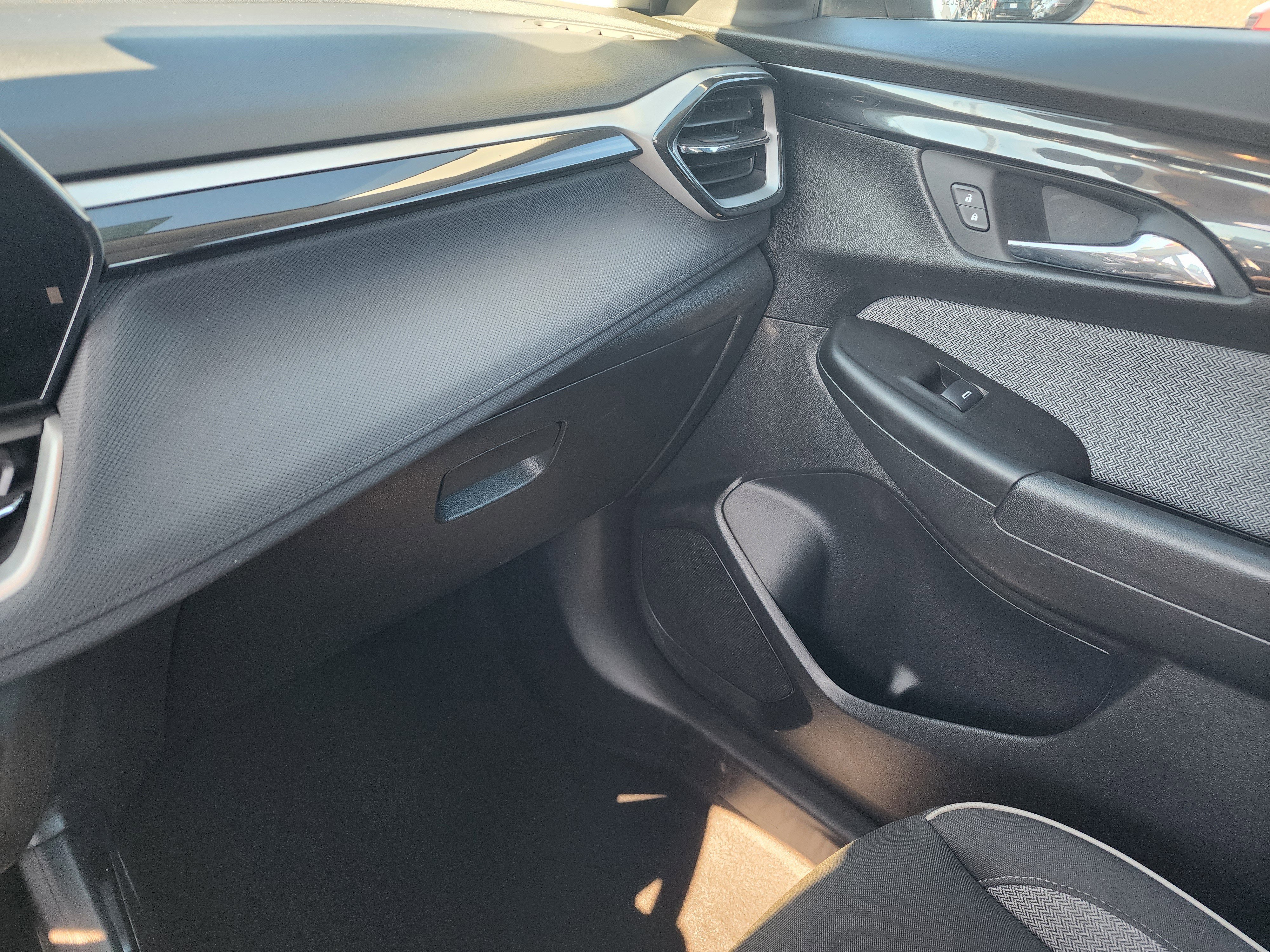 Used 2024 Chevrolet TrailBlazer LS image 33