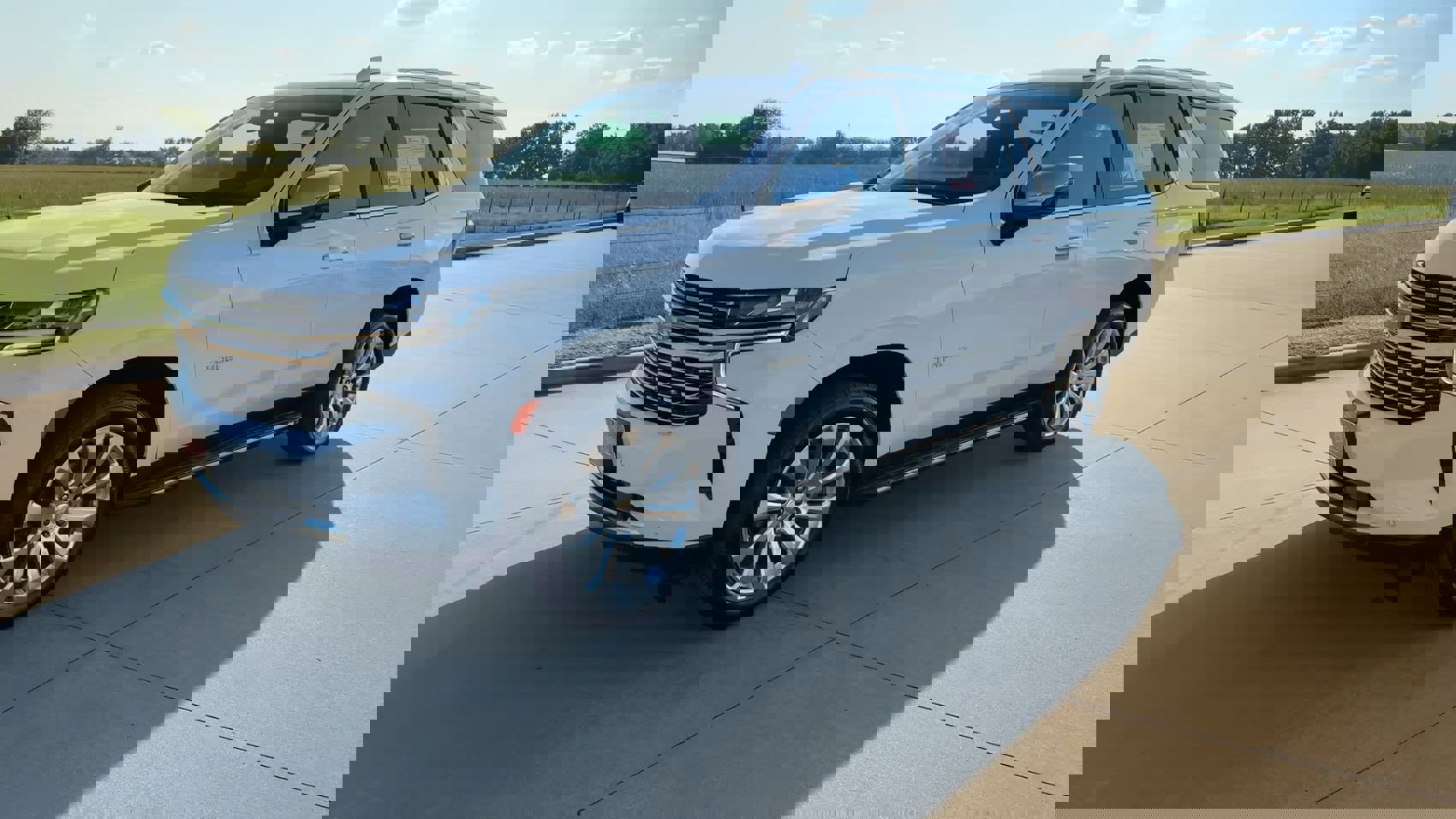 Used 2021 Chevrolet Tahoe Premier w/ Premium Package image 5