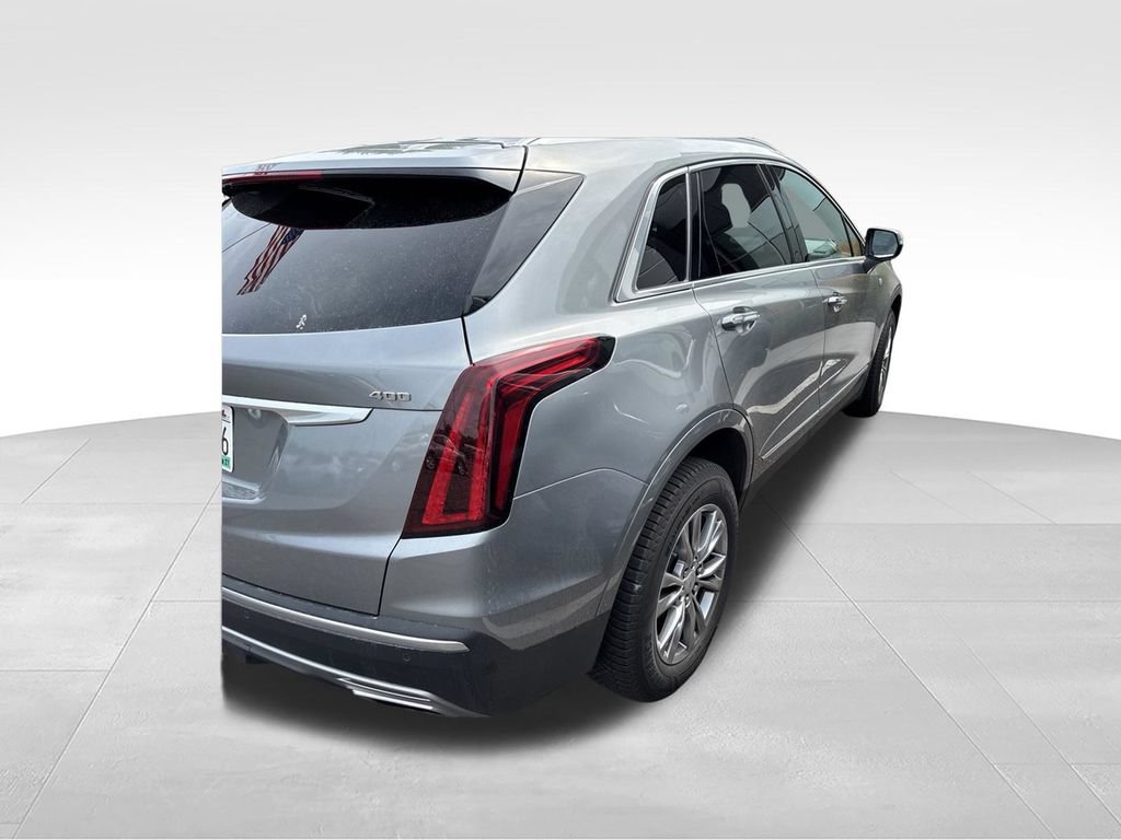 Certified 2023 Cadillac XT5 Premium Luxury w/ LPO, Floor Liner Package AWD/4WD image 33