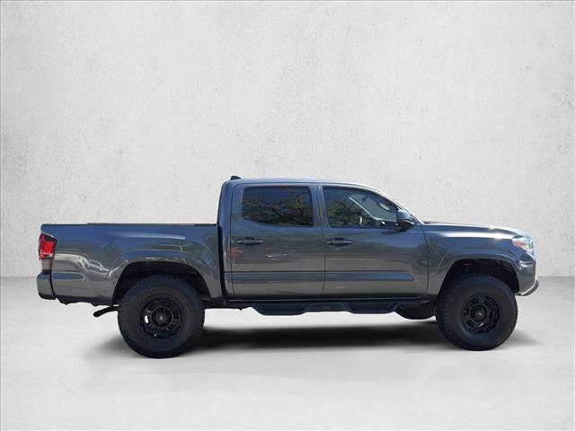 Used 2020 Toyota Tacoma SR AWD/4WD image 4