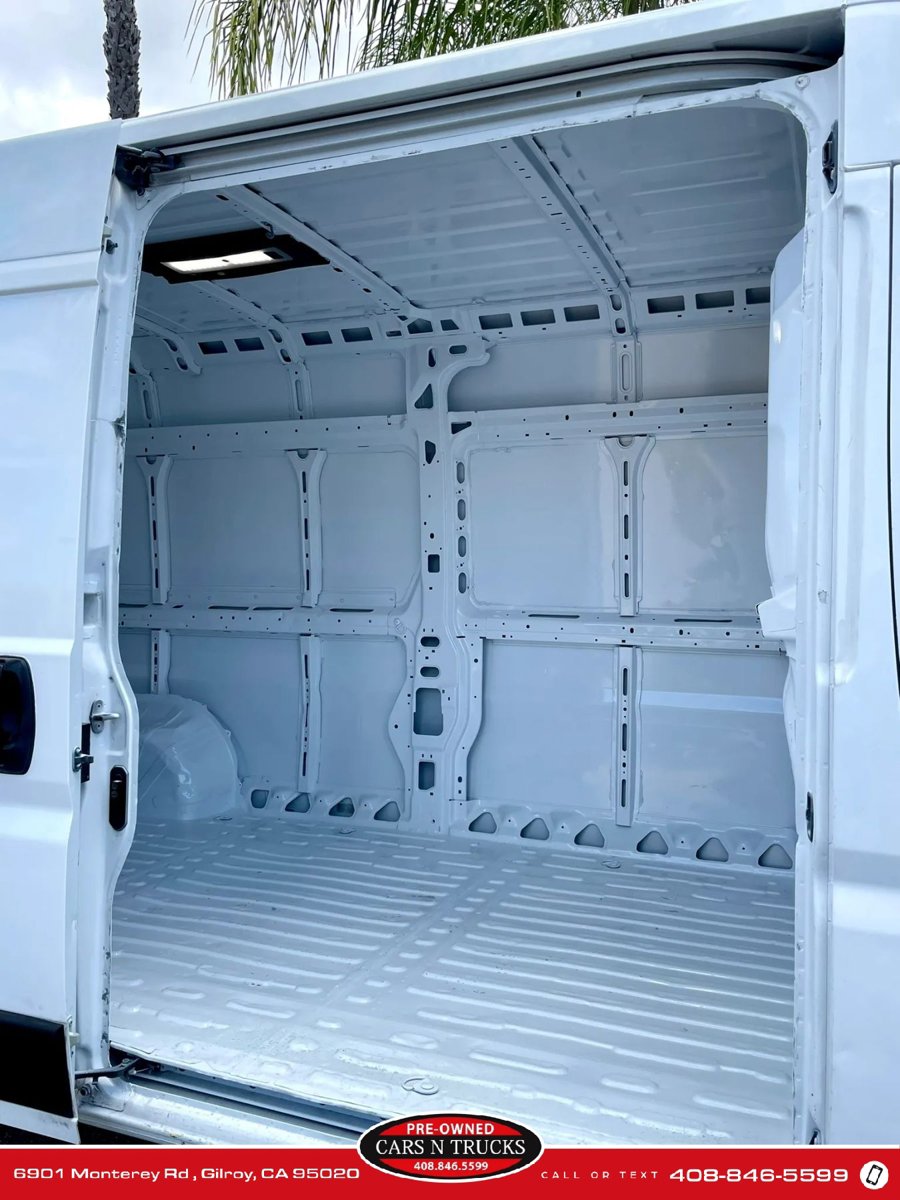Used 2023 RAM ProMaster 3500 w/ Convenience Group FWD image 9