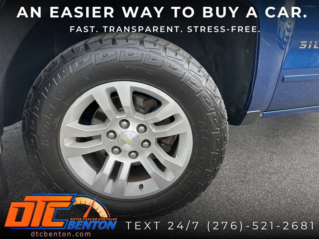 Used 2018 Chevrolet Silverado 1500 LT w/ LT Convenience Package AWD/4WD image 26