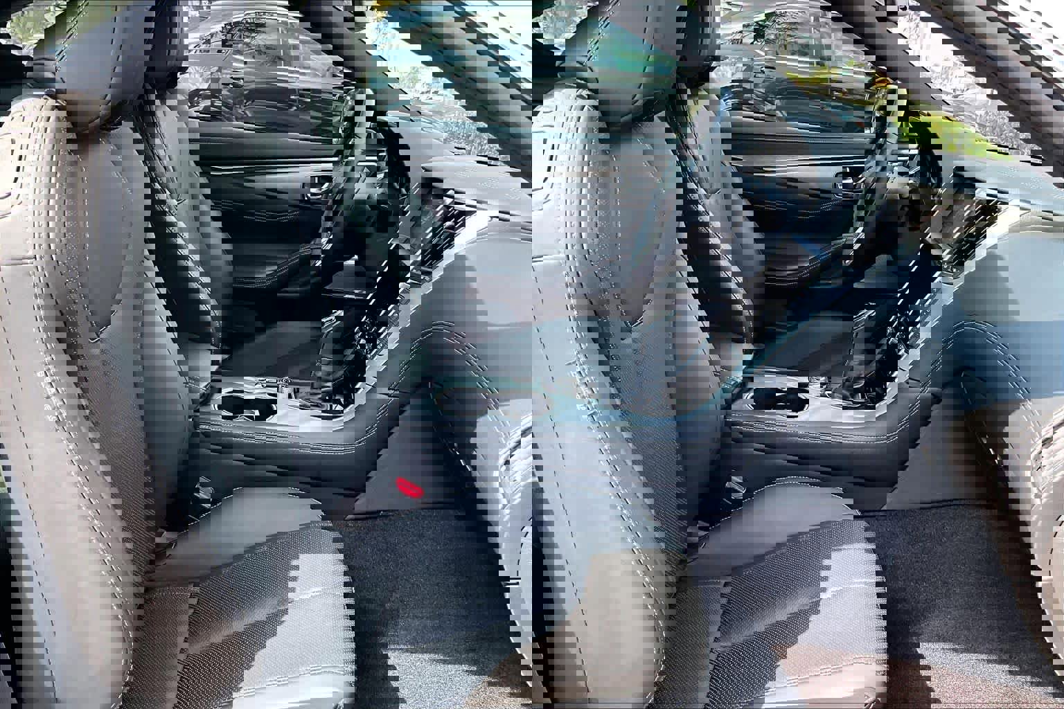 Used 2017 INFINITI Q60 w/ Premium Plus Package 3.0T image 9