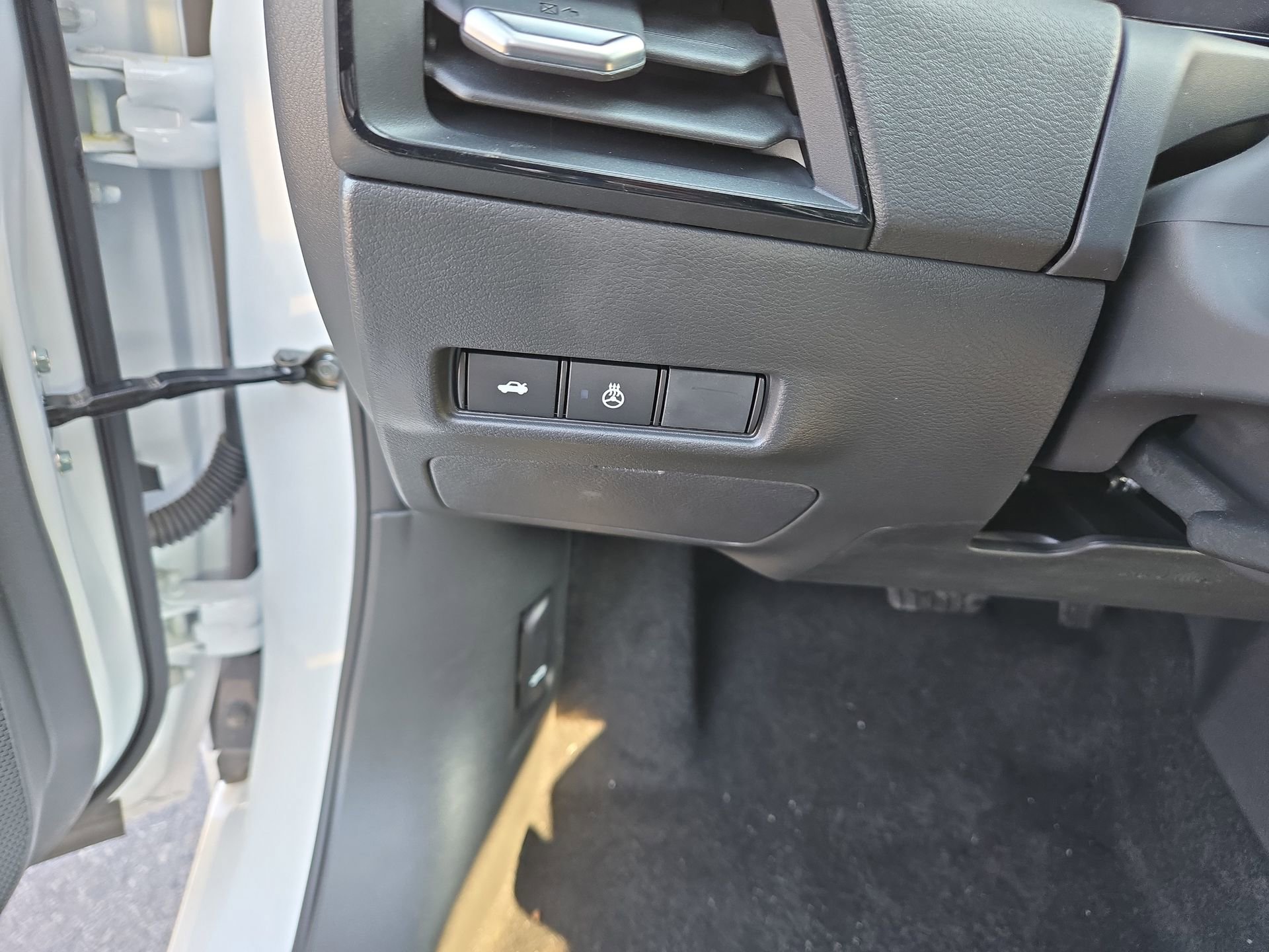 New 2026 Nissan Sentra SV w/ SV Convenience Package image 19