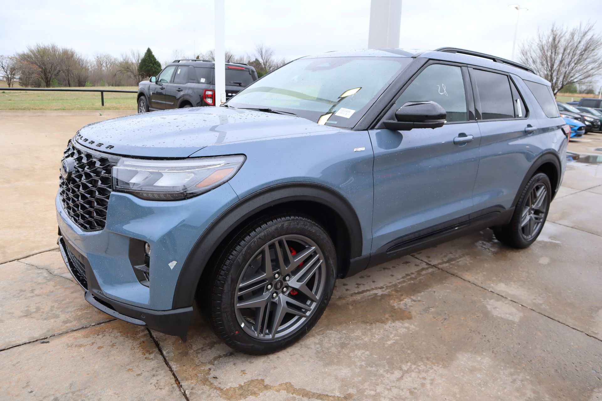 New 2026 Ford Explorer ST-Line w/ ST-Line Street Pack RWD image 12