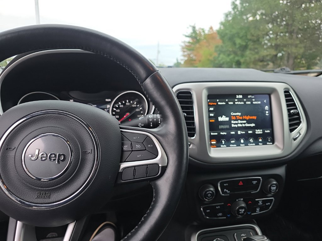 Used 2019 Jeep Compass High Altitude AWD/4WD image 21