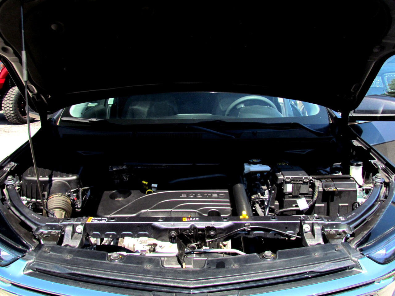 Used 2023 Chevrolet Equinox LT image 33