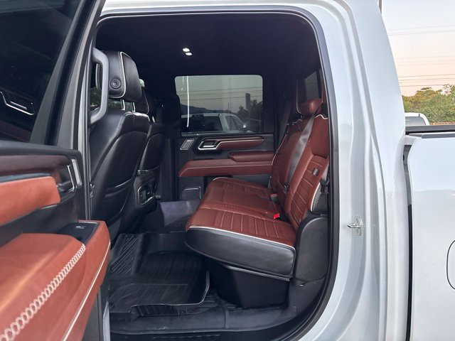Used 2024 GMC Sierra 2500 Denali Ultimate AWD/4WD image 32
