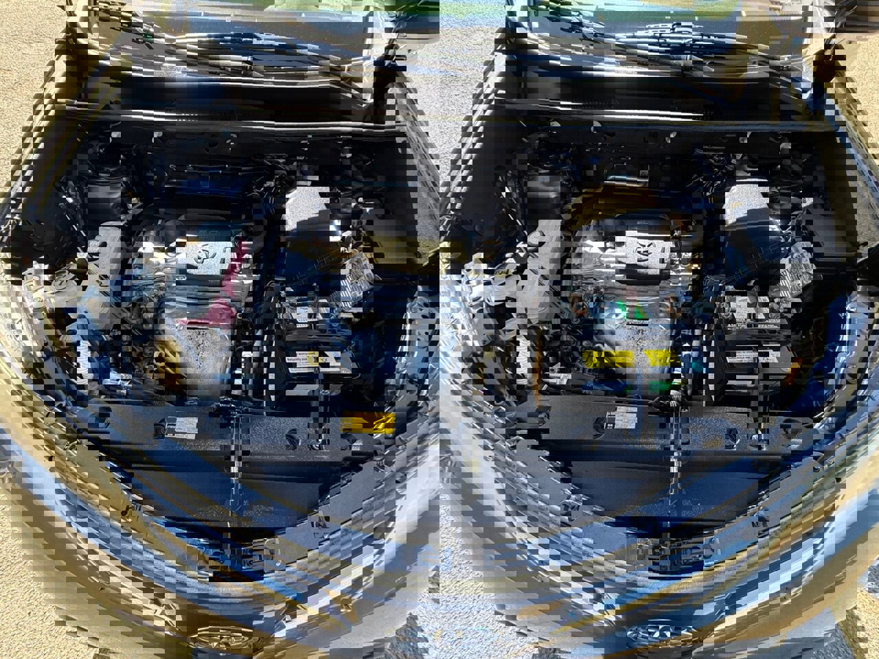 Used 2015 Toyota RAV4 LE image 21