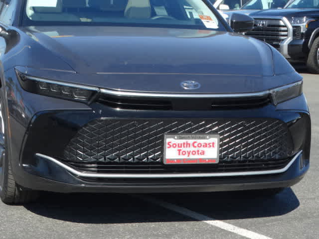 Certified 2024 Toyota Crown Limited w/ Advanced Technology Package image 4