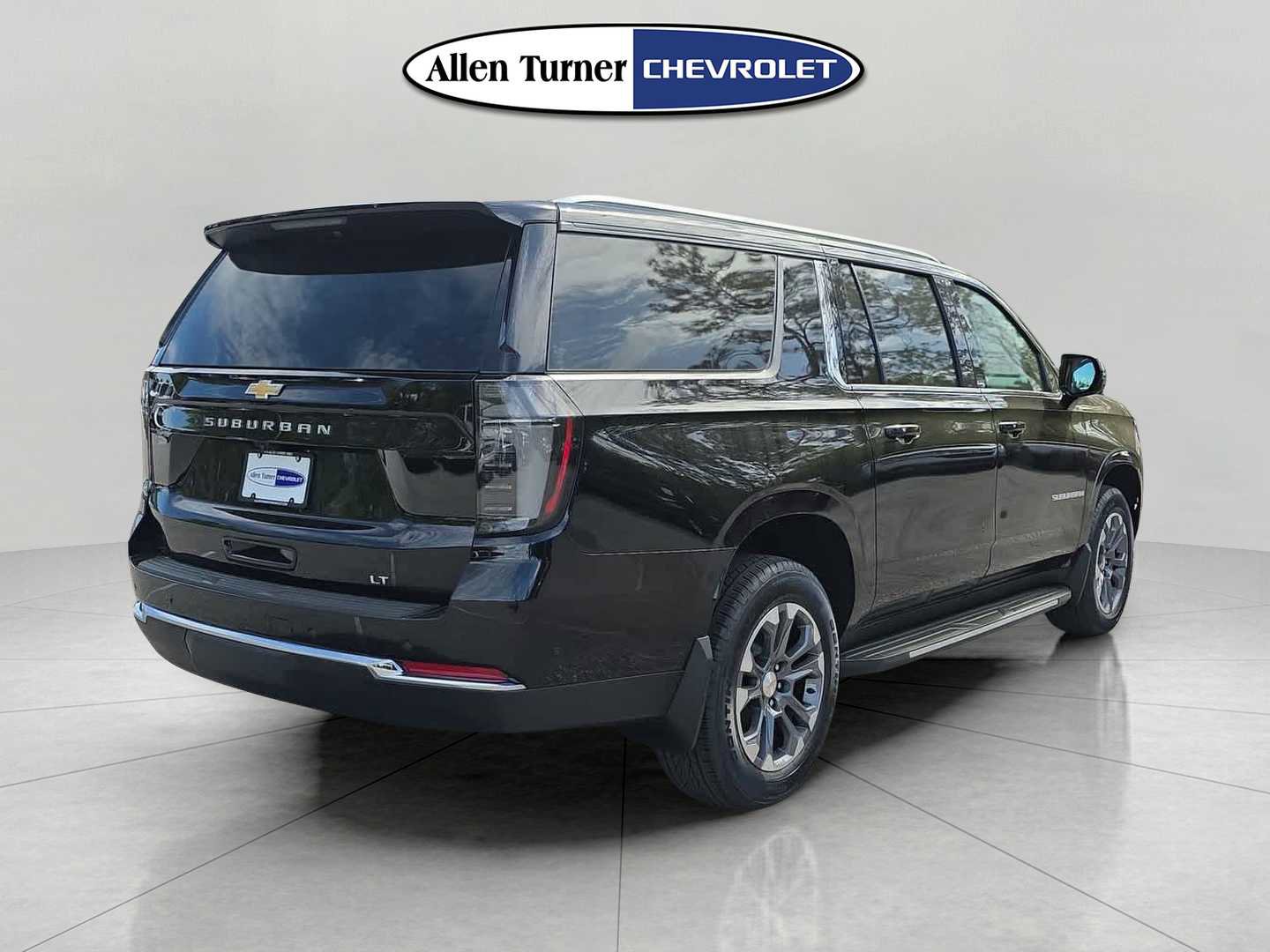 New 2026 Chevrolet Suburban LT w/ Comfort Package image 4