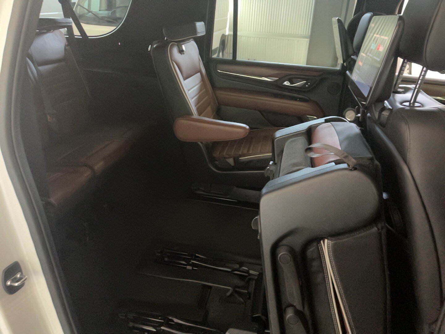 Used 2024 GMC Yukon XL Denali Ultimate AWD/4WD image 22