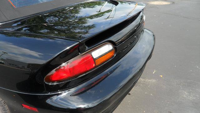 Used 2002 Chevrolet Camaro LT w/ Performance Handling Pkg RWD image 10