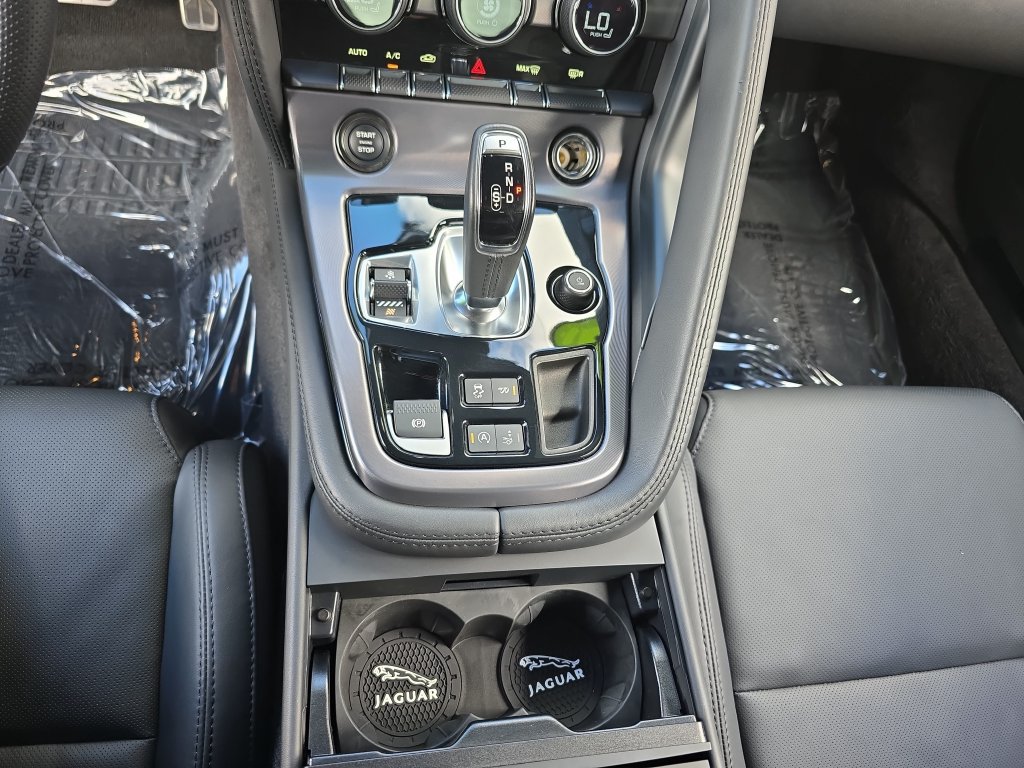 Certified 2024 Jaguar F-TYPE R AWD/4WD image 23