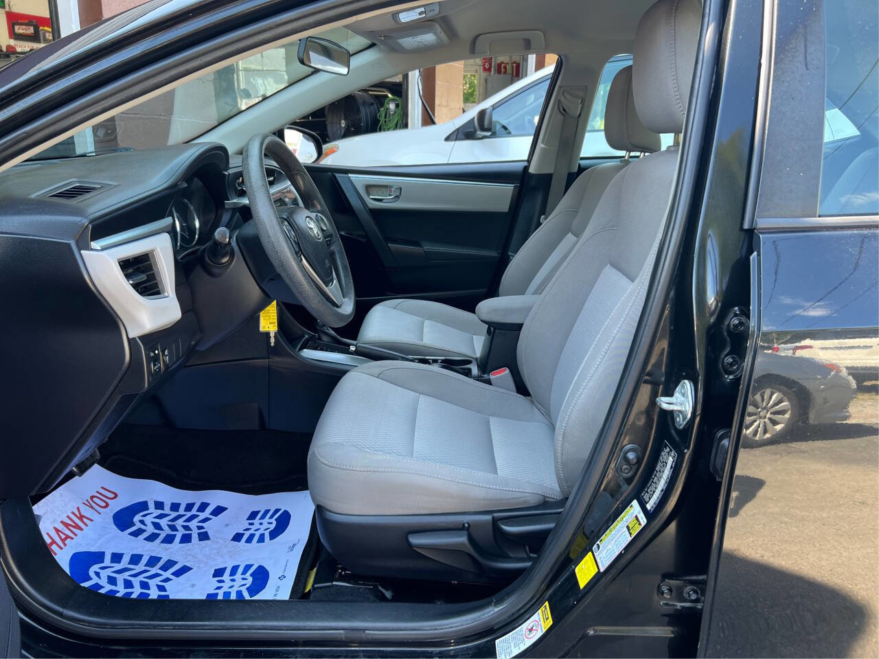 Used 2016 Toyota Corolla image 9