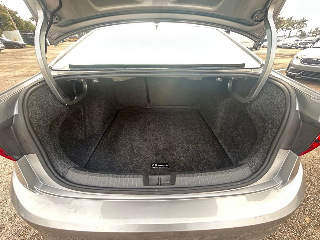 Used 2021 Volkswagen Jetta SE image 30