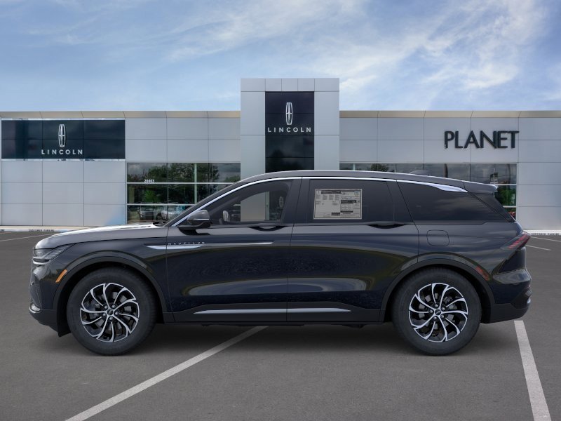 New 2026 Lincoln Nautilus Premier image 3