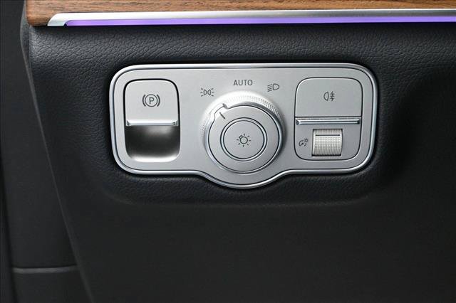 Used 2026 Mercedes-Benz GLS 450 4MATIC image 10
