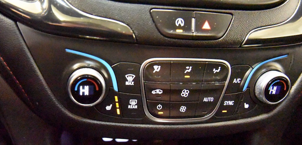 Used 2022 Chevrolet Equinox RS w/ RS Leather Package image 25