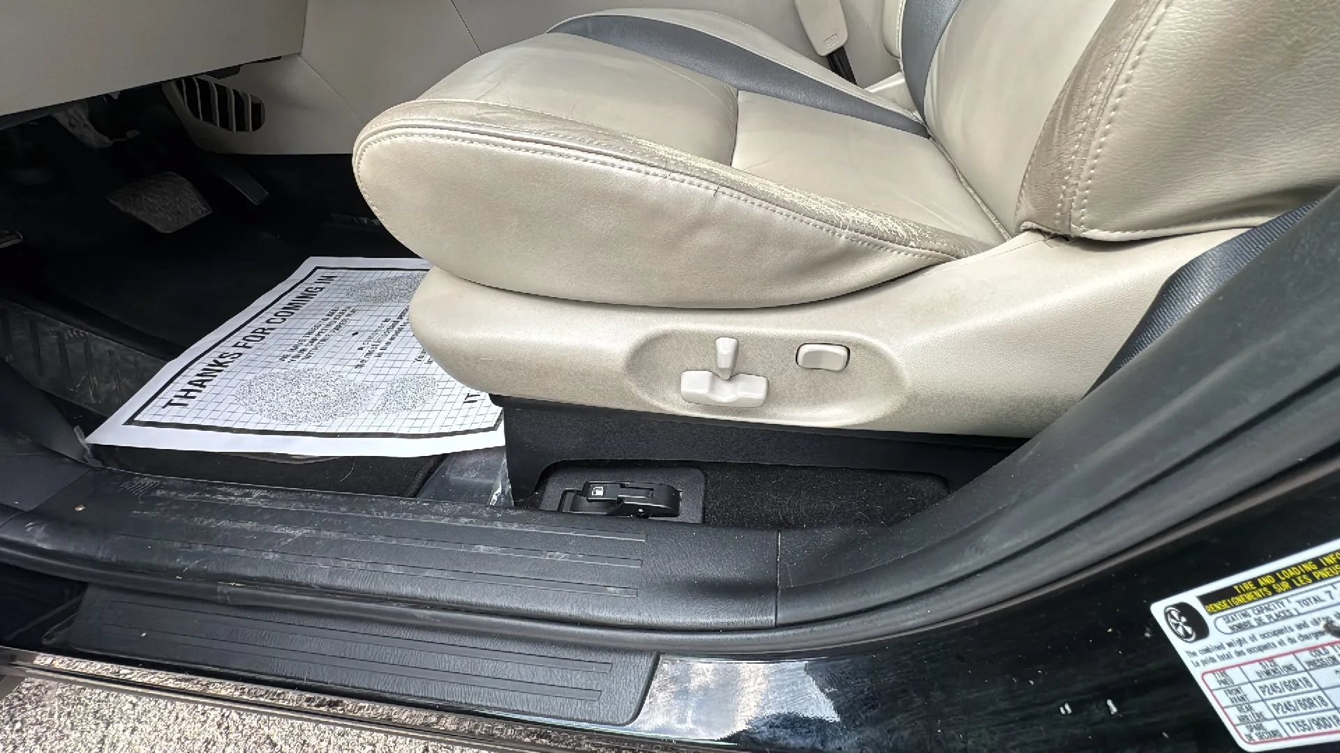Used 2011 MAZDA CX-9 Touring w/ Moonroof & Bose Audio Pkg FWD image 10