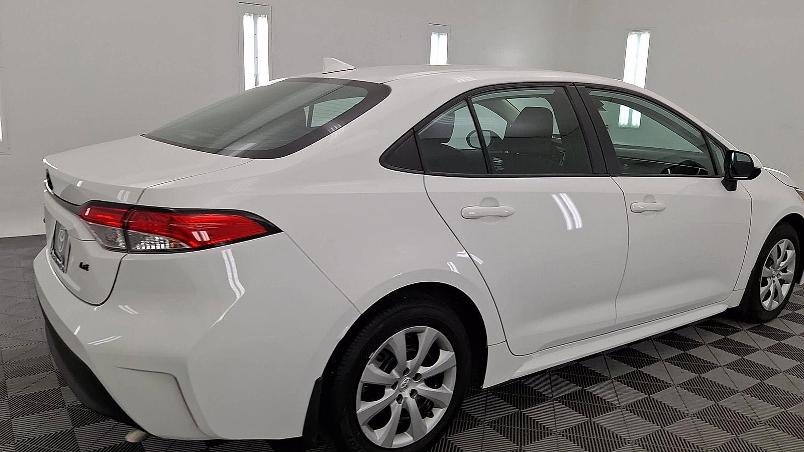Certified 2023 Toyota Corolla LE FWD image 4