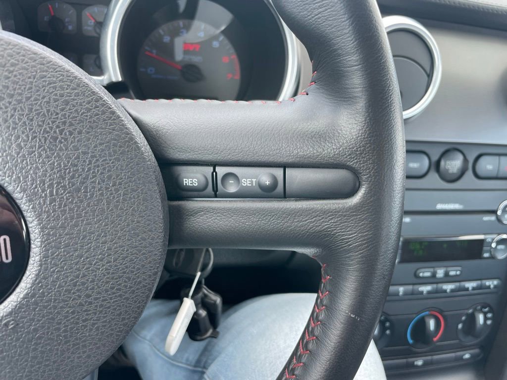 Used 2008 Ford Mustang Shelby GT500 RWD image 16