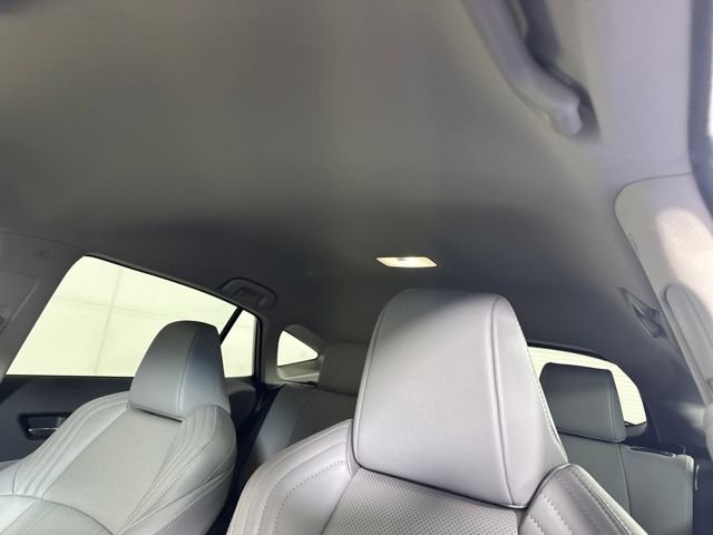 Used 2022 Toyota Venza Limited image 12